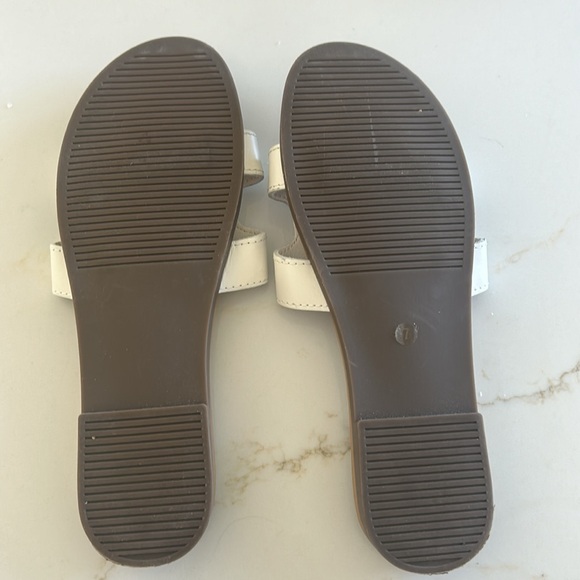 Steve Madden white sandals - Picture 3 of 4
